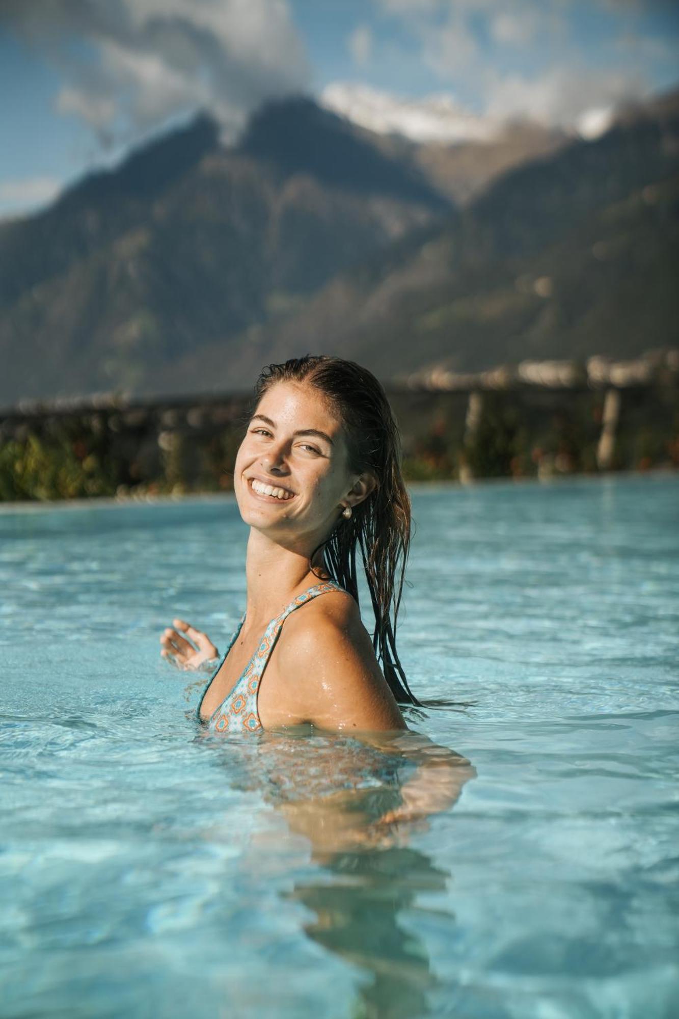 Hotel Tyrol Шена Екстериор снимка